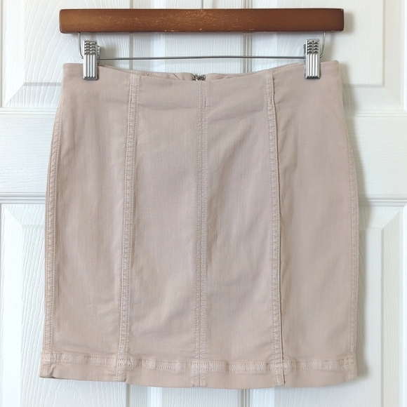 Free People Modern Femme Classic High Waisted Bodycon Denim Mini Skirt Stone 4 - Picture 1 of 9